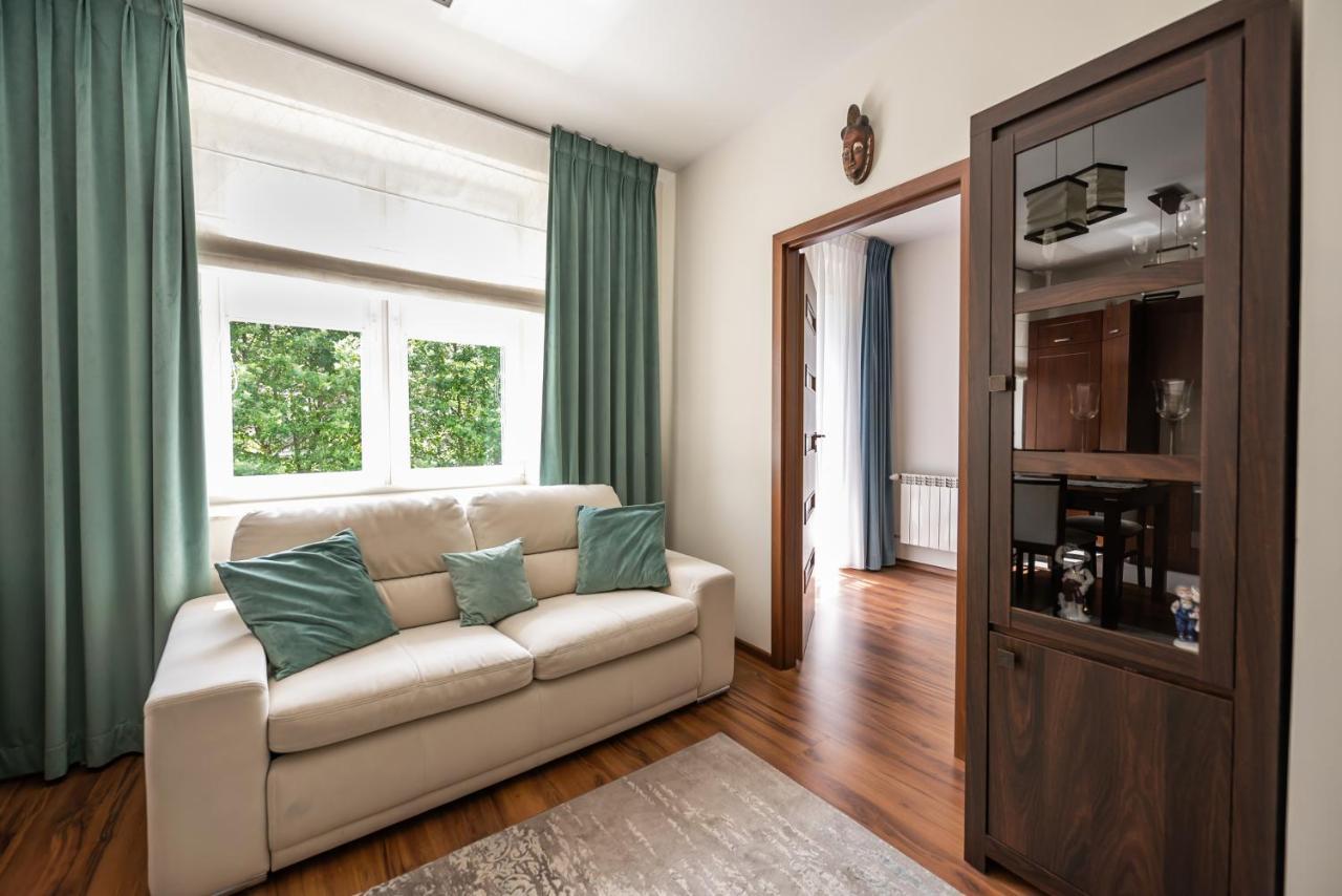 Ogrodowa Warm Wood Apartment Varsó Kültér fotó