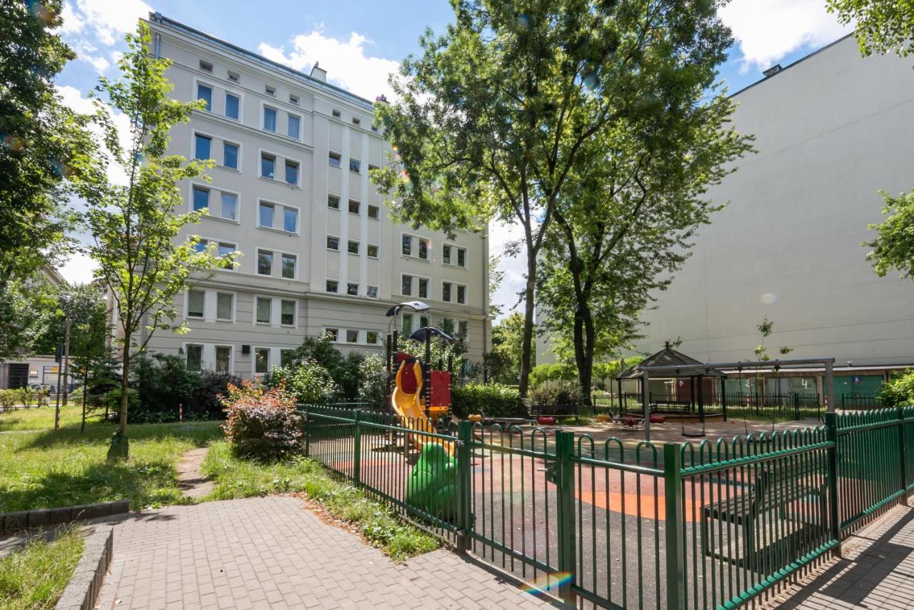 Ogrodowa Warm Wood Apartment Varsó Kültér fotó