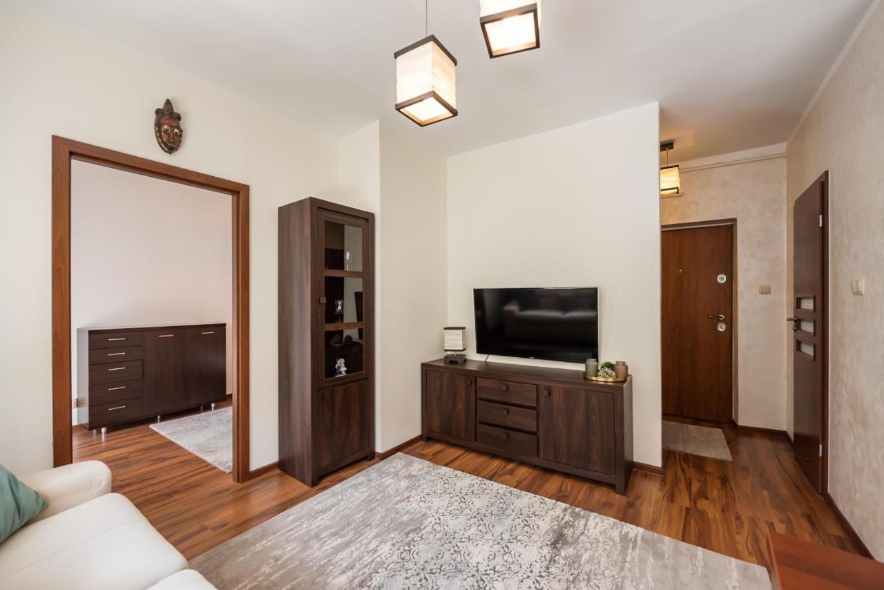 Ogrodowa Warm Wood Apartment Varsó Kültér fotó