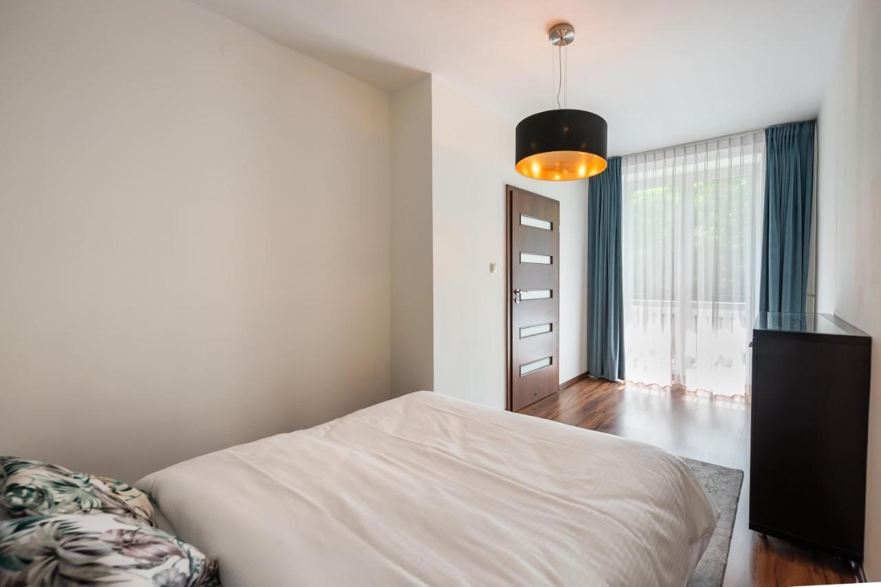 Ogrodowa Warm Wood Apartment Varsó Kültér fotó